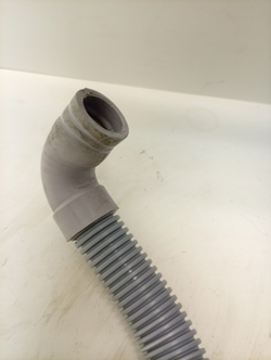 AWS71212 кт20 Шланг слива стиральной машины Whirlpool 481010521182 б/у