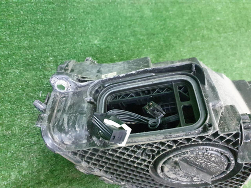 Фара правая Mercedes GLC X253 (2019-2022) LED