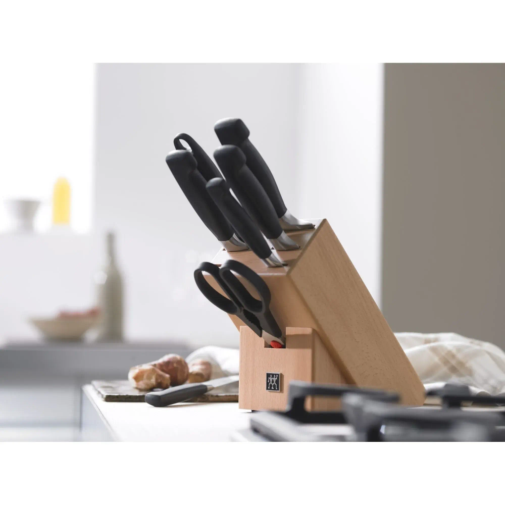 Zwilling Набор из 4 ножей Four Star в бамбуковом блоке