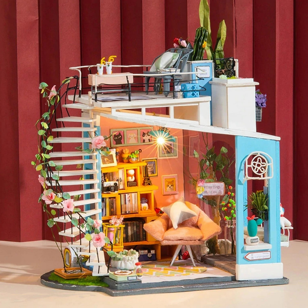 Румбокс Дом с мансардой Dora'S Loft DG12 (Rolife)