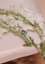 Кольцо «Мозаик» раф прямоугольный с зеленым турмалином и ромбом белый циркон  c чернением