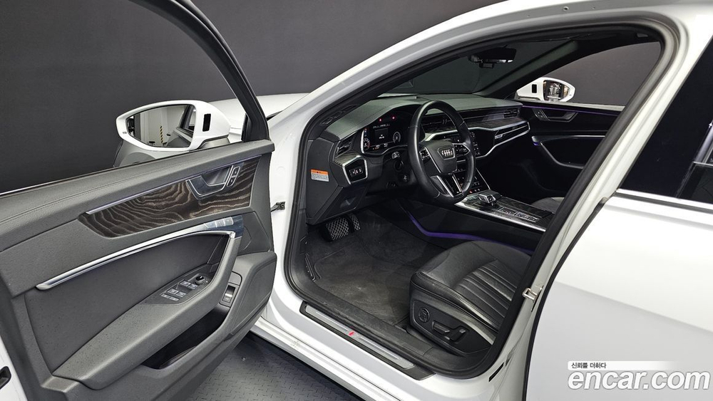 Audi A6 (C8) 45 TFSI Premium (07.2020)