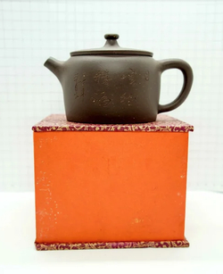 259014 Чайник ИСИН "Копилка счастья" 300мл, глина коричневый с песком