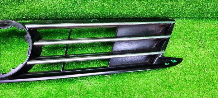 Решетка радиатора VW Jetta 6 (2014-2018)