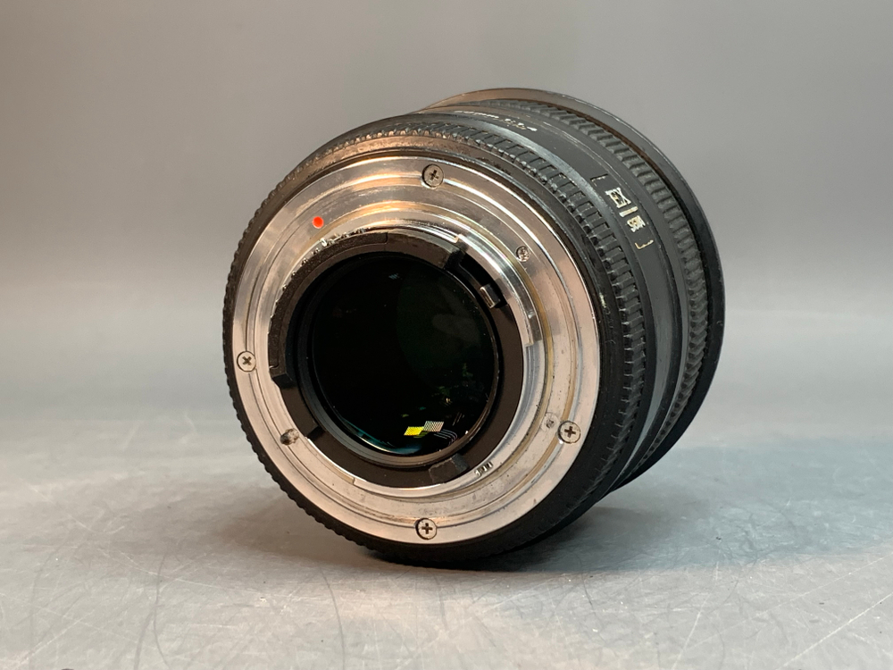 Sigma AF 50mm 1.4 EX DG HSM Nikon F, царапины на линзах