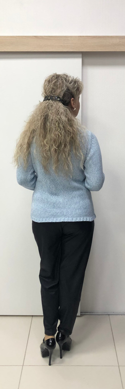 Буклированный немецкий джемпер голубого цвета