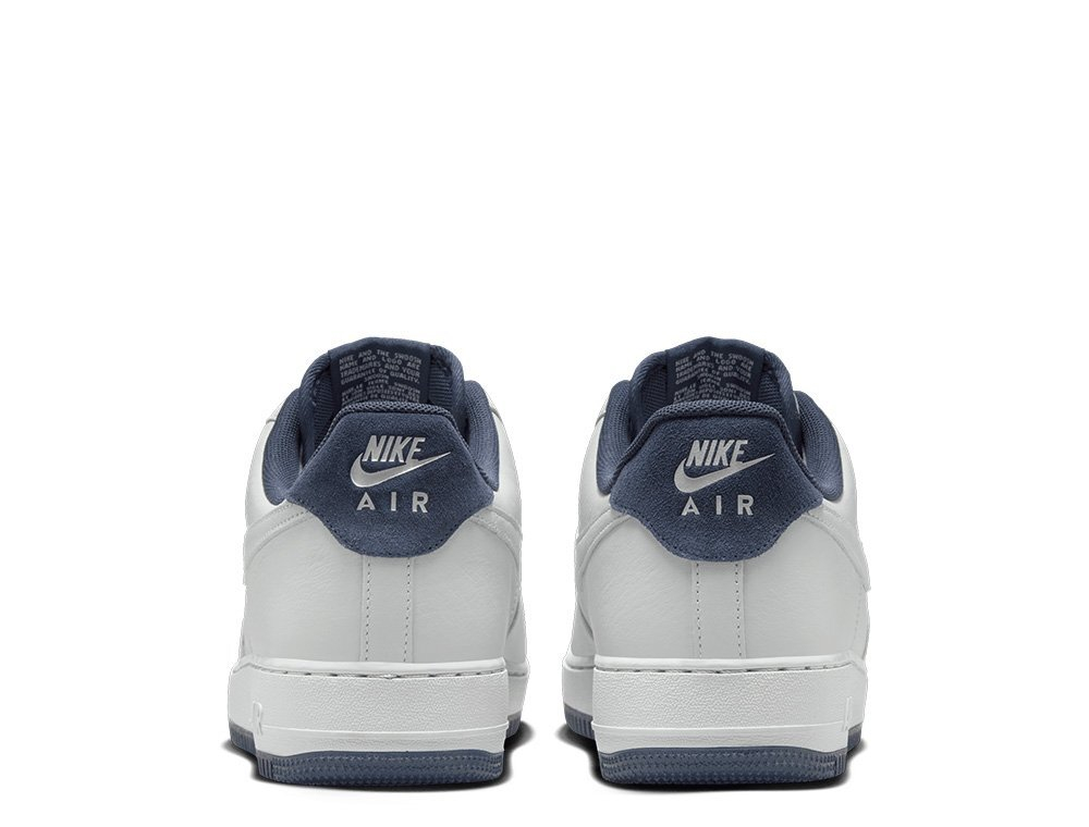 Баскетбольные кроссовки  Nike Air Force 1 '07 LV8 Biale