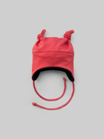 Мультисезонная шапка с узелками (коралл)