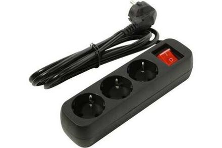 Удлинитель "UNIVersal" S-303 ПВС 3*1 3гн. с/з выкл 5м (еврослот)  черный