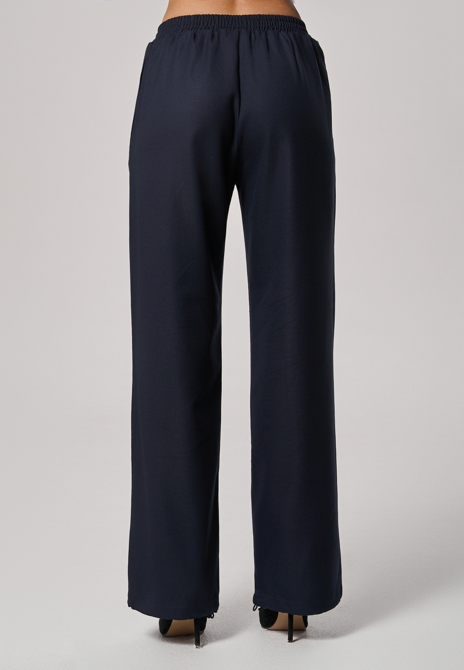 Брюки с поясом на резинке синие