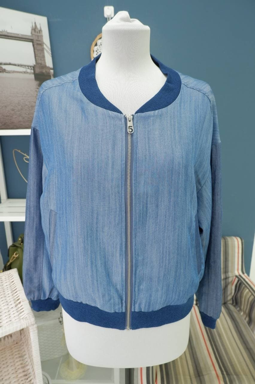 Кофта 5preview на молнии 44 размер