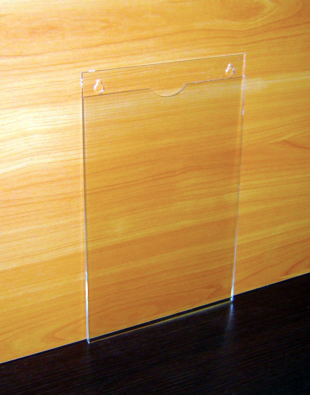 Карман из оргстекла информационный А4 вертикальный с креплением на саморезы