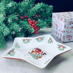 Lenardi 205-291 Блюдо 24х24см НОВЫЙ ГОД в под.уп.(х24)Фарфор