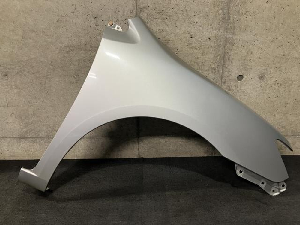 крыло переднее правое Toyota Allion NZT260 ZRT265