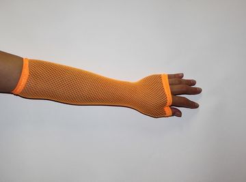 Перчатки в сеточку длинные оранжевые (007)