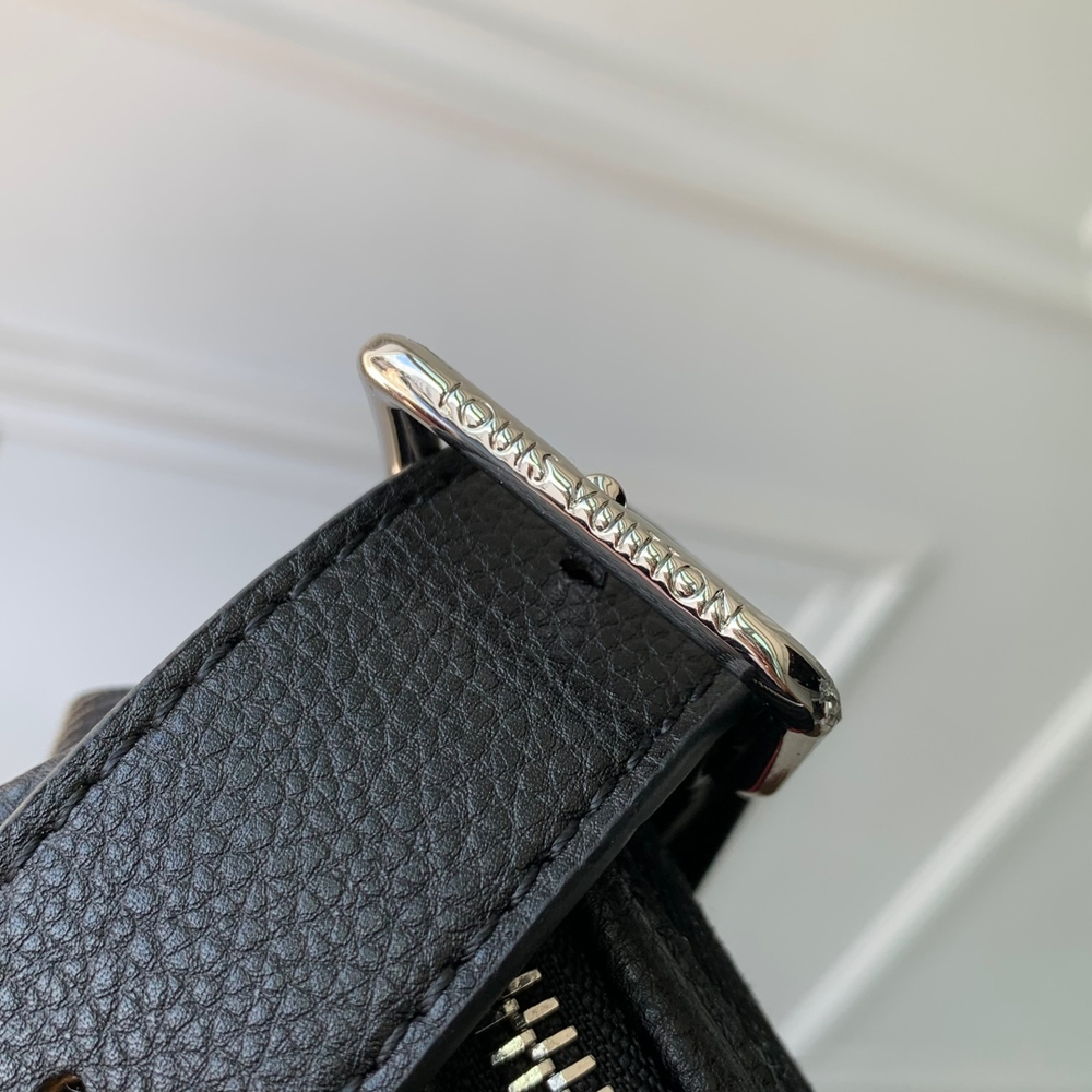 Louis Vuitton Bosphore Wearable Wallet