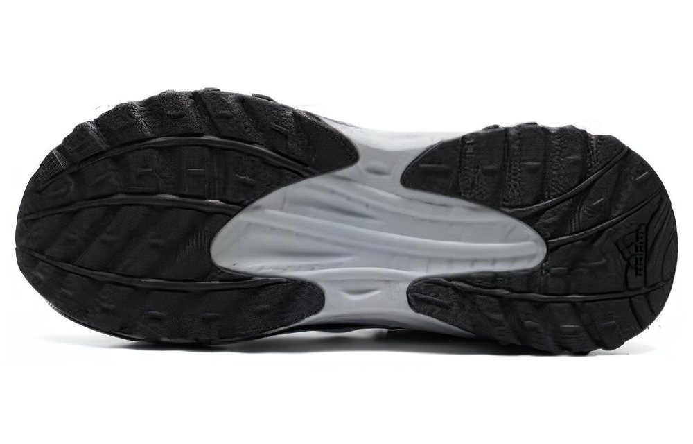 Кроссовки Adidas Maxxwavy