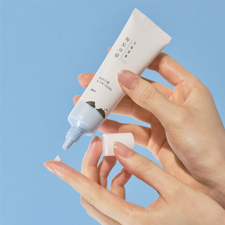 Увлажняющий крем для век с морской водой Round Lab Dokdo Eye Cream. 30 мл