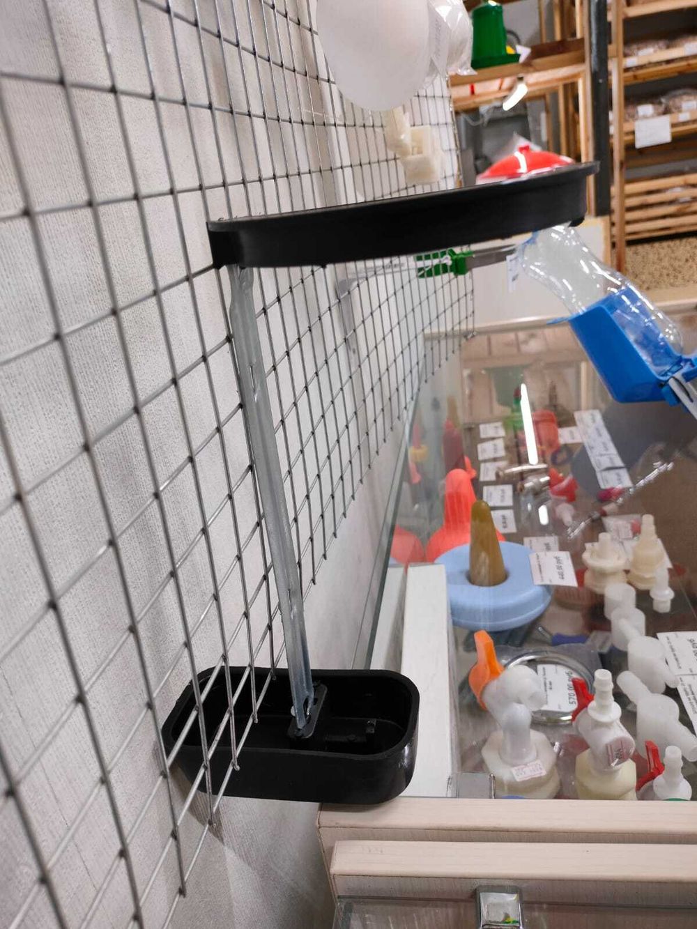 Поилка под бутылку из оцинкованной стали, кольцо пластик