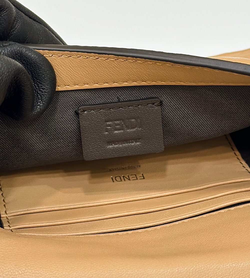 Fendi Baguette 19 cm