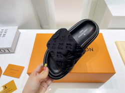Louis Vuitton Pool Pillow Comfort Mule