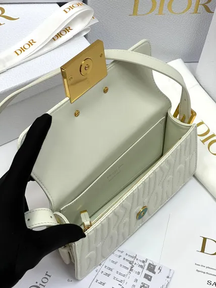 Сумка с клапаном Miss Dior белый