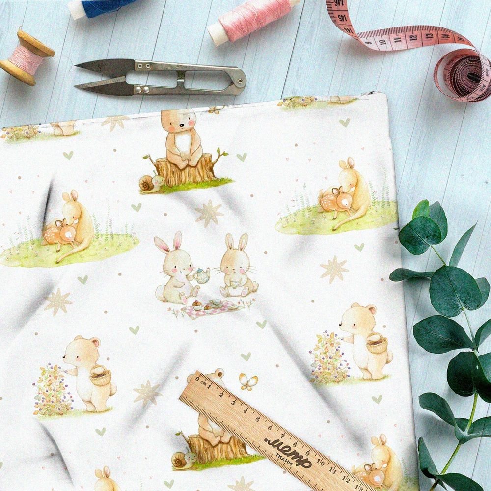 Ткань флис добрые животные в лесу со своей семьёй