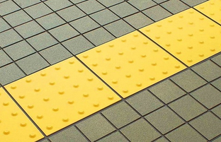 Тактильная плитка: виды и применение