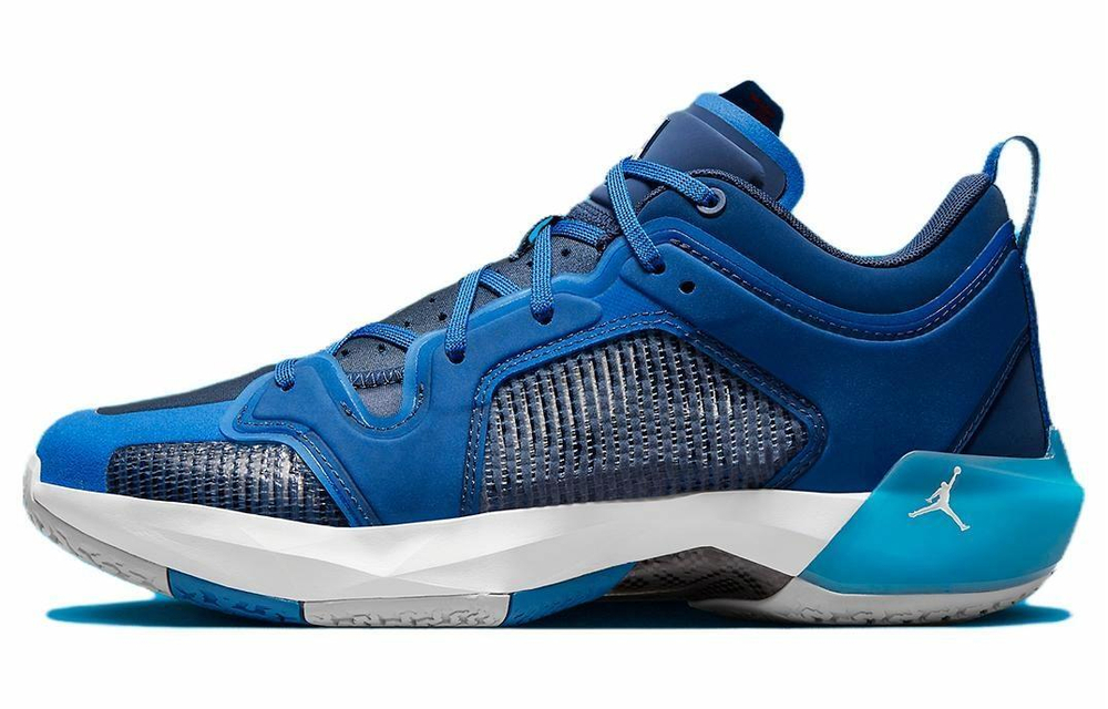 Кроссовки Jordan Air Jordan 37 Low "Fraternity"