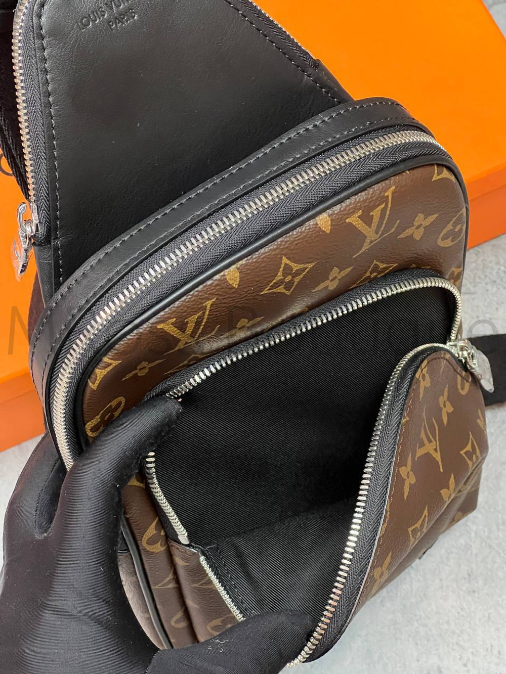 Сумка Avenue Sling NM Monogram Louis Vuitton