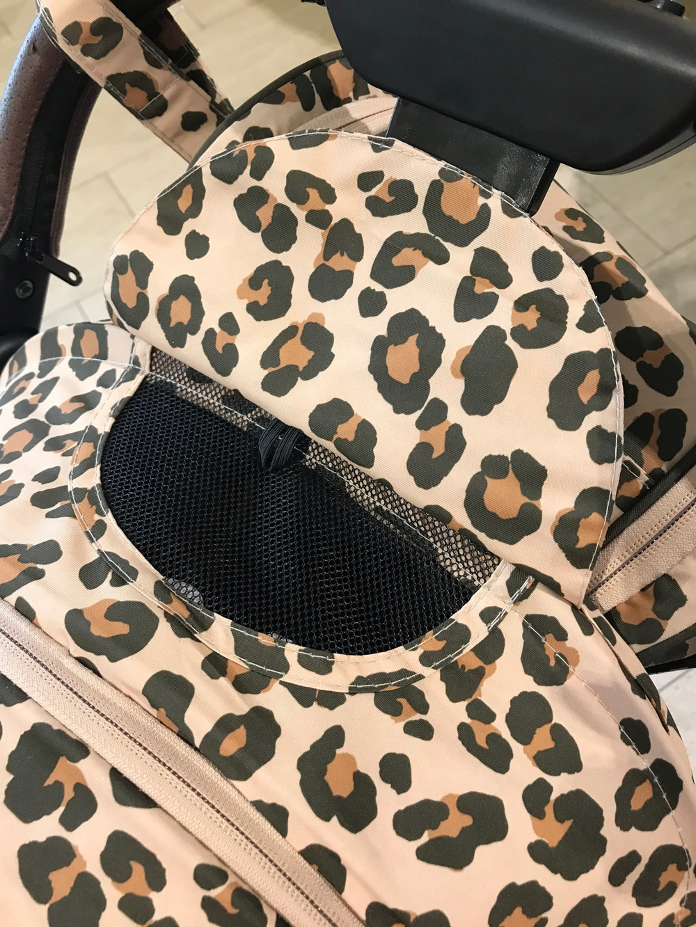 Коляска прогулочная Babalo 2023 Леопардовый белая рама