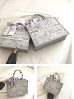 Сумка для учебы большая а4 тоут серая y2k с бантиком