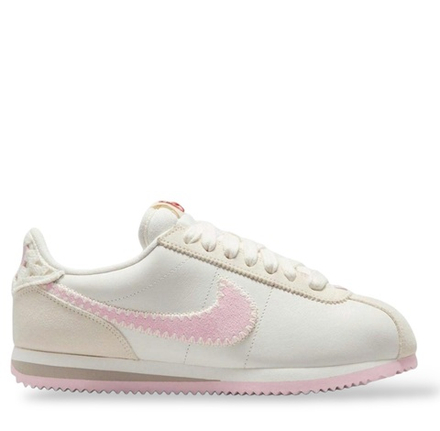 Nike Cortez Valentine’'s Day
