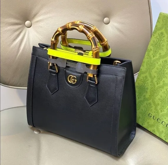 Сумка-тоут Gucci Diana размера мини черный