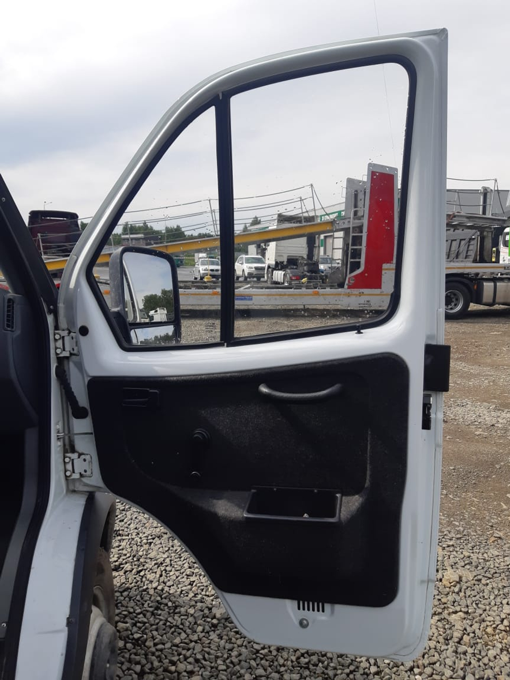 GAZ GAZELLE BUSINESS Бортовой (Евроборт) 3302 (Бортовой, Бензиновый, 2,7 л, 107 л.с. МТ)