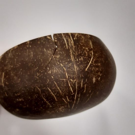 Причина уценки: трещины, подходит для сыпучих/сухих предметов