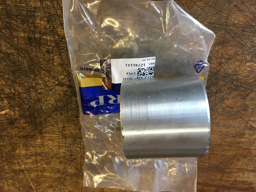 Втулка 12746141