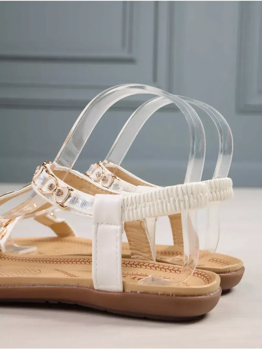 Сандалии летние