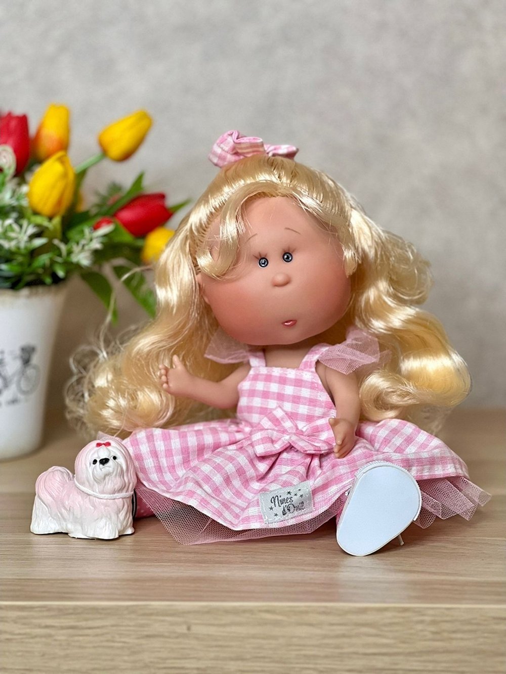 Кукла Nines виниловая 30см MIA CASE (3405A)