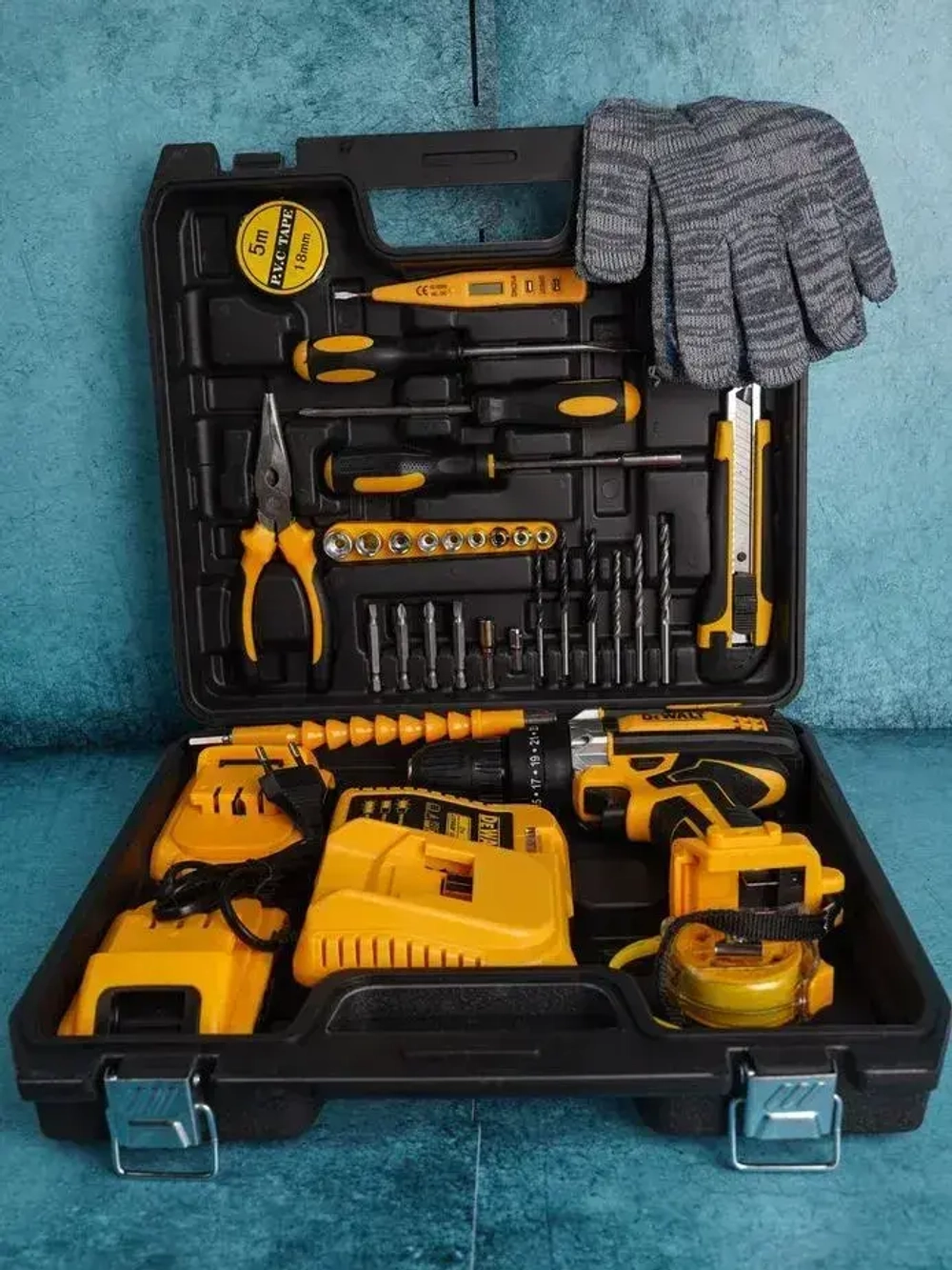 Шуруповерт аккумуляторный с набором инструментов DeWalt 21V 2 АКБ Деволт