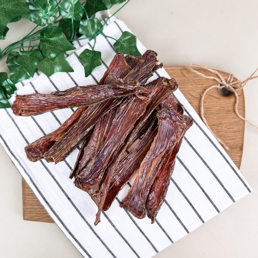 Мясо пищевода говяжье  – пластинки 10-15 см, 100г, With Love Piglet