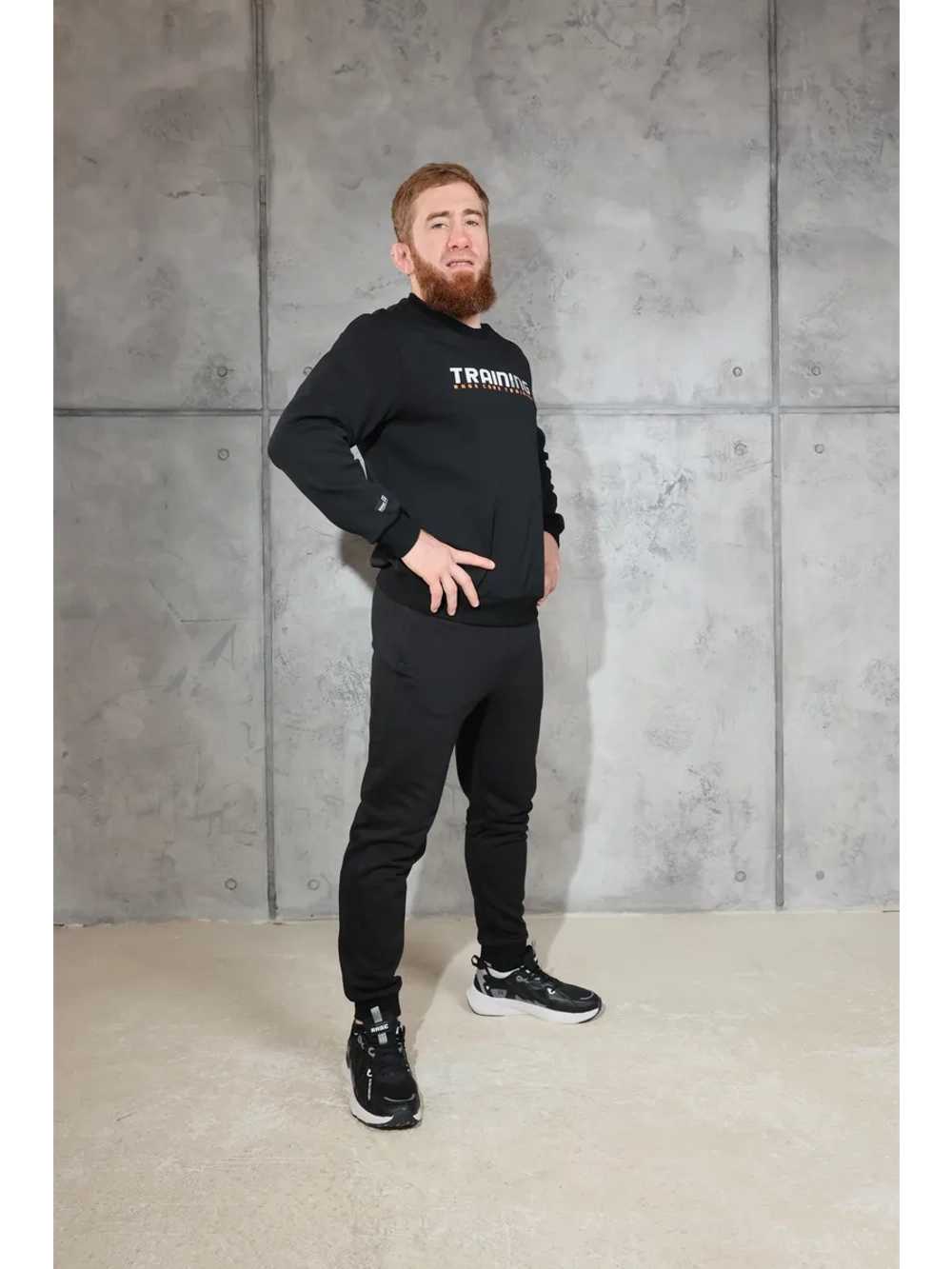 Спортивные брюки