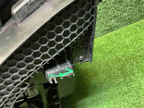 Фара правая Geely Tugella (2019-2024) LED