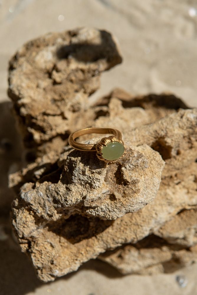 Кольцо Чеснок с оливковым нефритом / LM Jewellery tales