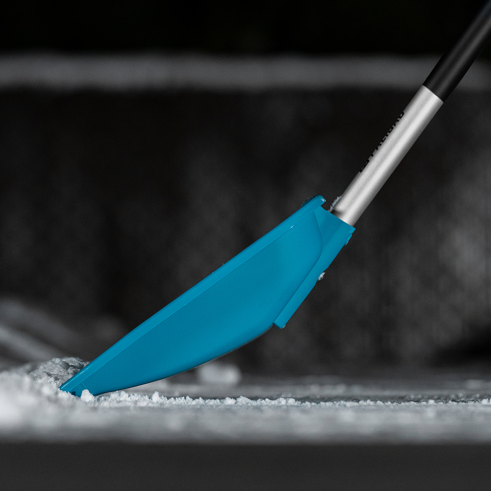 Лопата-скрепер для уборки снега, полипропилен, 550х340х1450 мм, алюминиевый черенок, ПВХ, LUXE Palisad