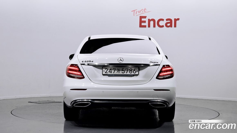 Mercedes-Benz E-Class W213 E220d 4MATIC Exclusive (11.2019)