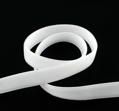К342-б Лента бархатная 10мм белая, метр