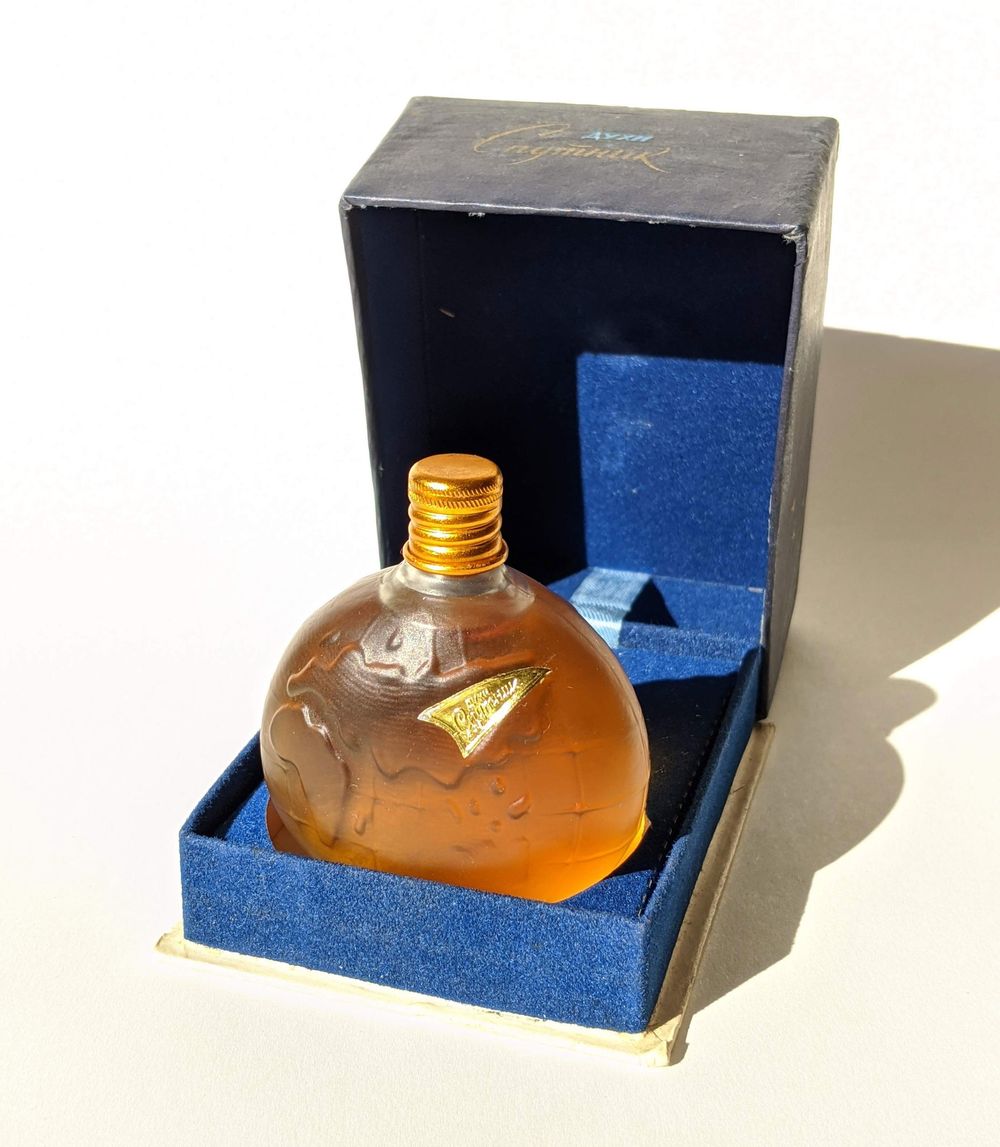 Nouvelle Etoile – Новая Заря Sputnik Спутник