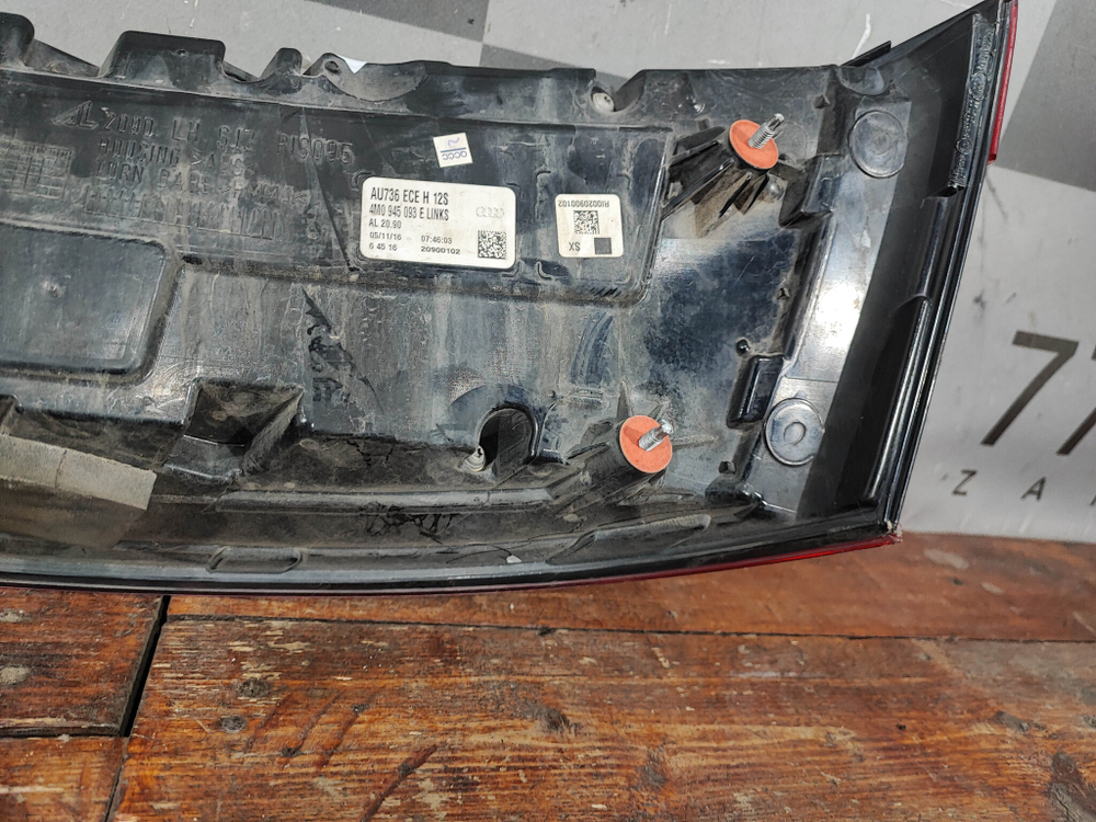 Фонарь задний левый Audi Q7 (4M) 15-19 Б/У Оригинал 4M0945093E