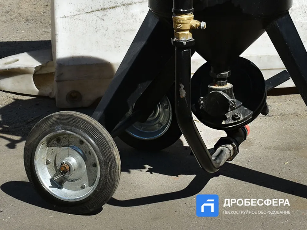 Пескоструйный аппарат PST-PS-25-3 без рукава TWIN с шиберным дозатором, ДУ и влагоотделителем